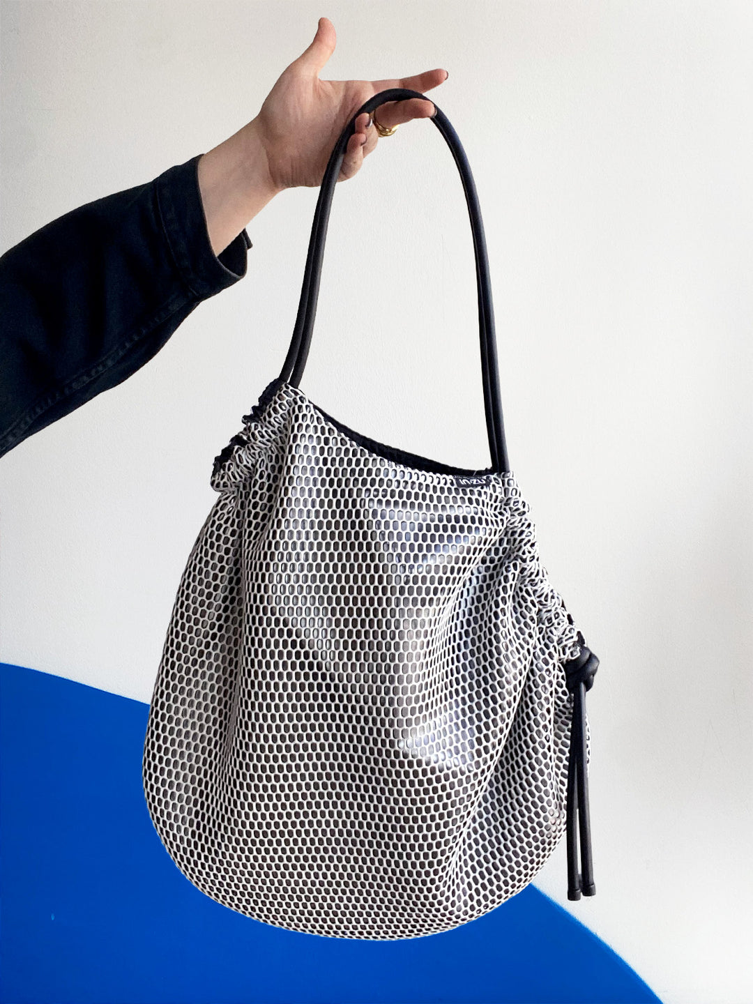 IN-ZU COCO Neo Tote – Annie Aime