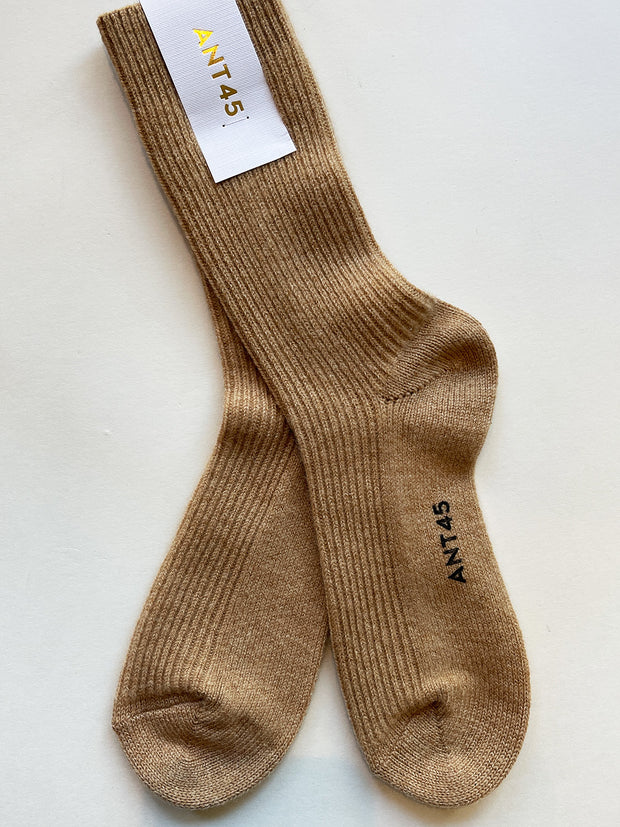 ANT45 Socks in Cashmere