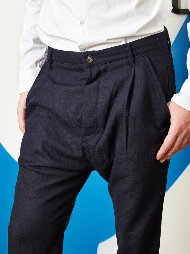 Pinstripe drop-crotch men's trousers | Haruco-vert